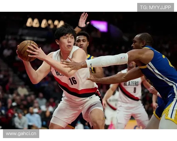 杨瀚森19分护框蜕变向大洛