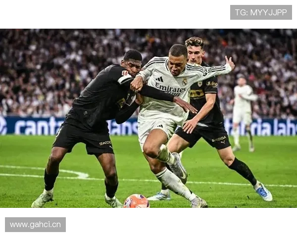 皇马凌晨冲三年双杀姆巴佩冲四十