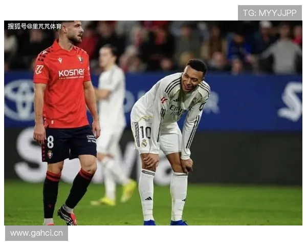 西媒曝姆巴佩等7人不满阿韦洛亚